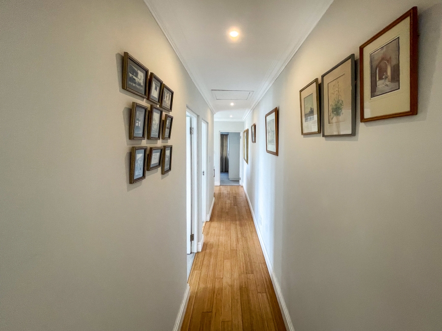 3 Bedroom Property for Sale in Claremont Western Cape